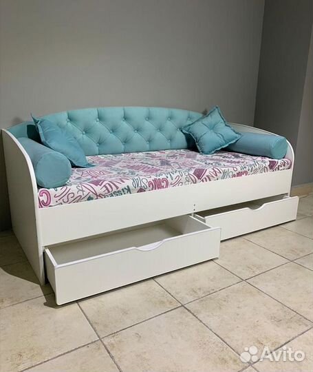 Кровать диван