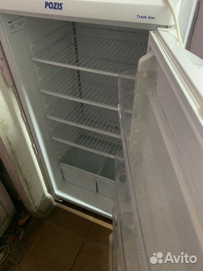 Холодильник бу белый