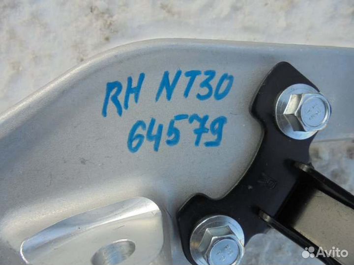 Рычаг передний правый Nissan Xtrail NT30