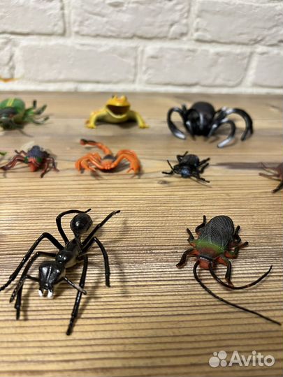 Игрушечные насекомые