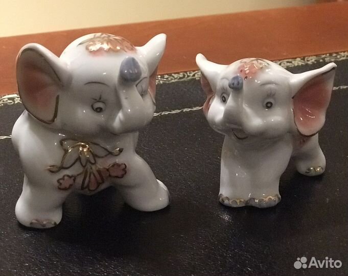Фарфоровые фигурки слоников
