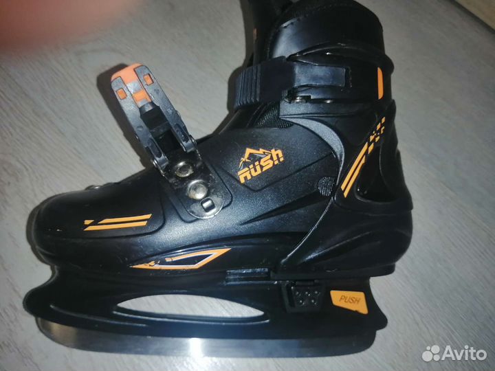 Коньки детские ледовые