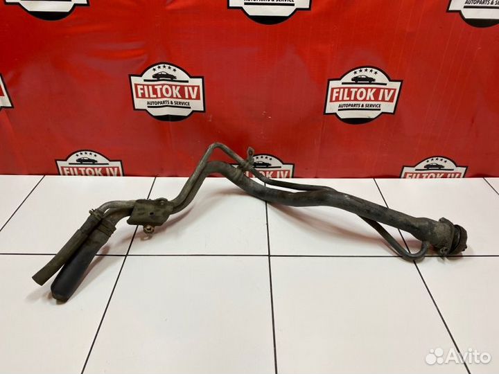 Заливная горловина топливного бака Mitsubishi