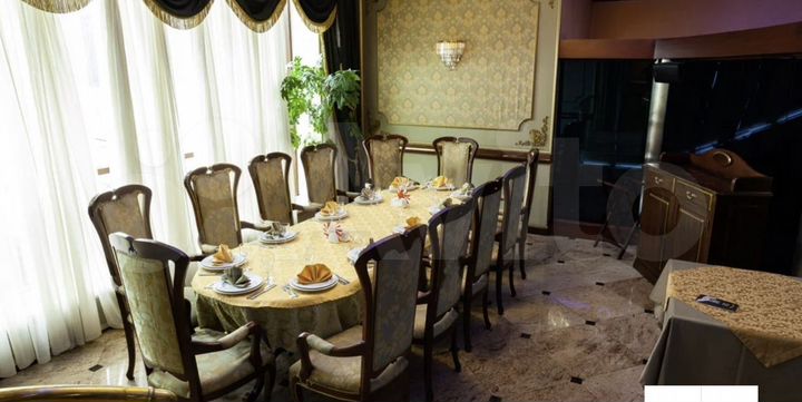 Ресторан, свободного назначения 1235.9 м²