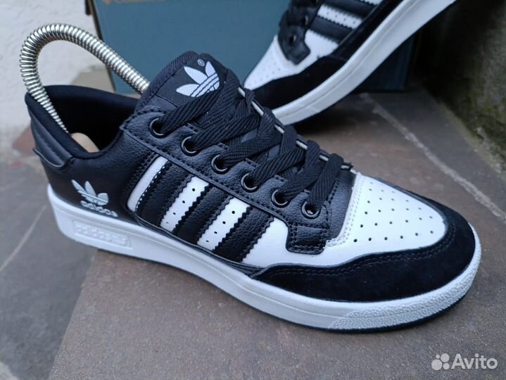 Кроссовки adidas подростковые