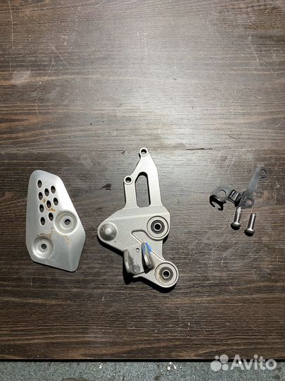 Правый кронштейн для Yamaha MT-07 ABS 2015г