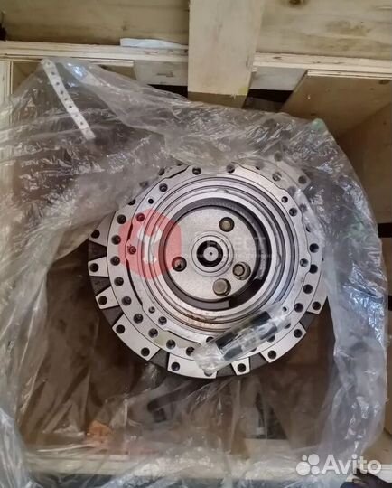 Редуктор хода Case CX210BLR KRA10150