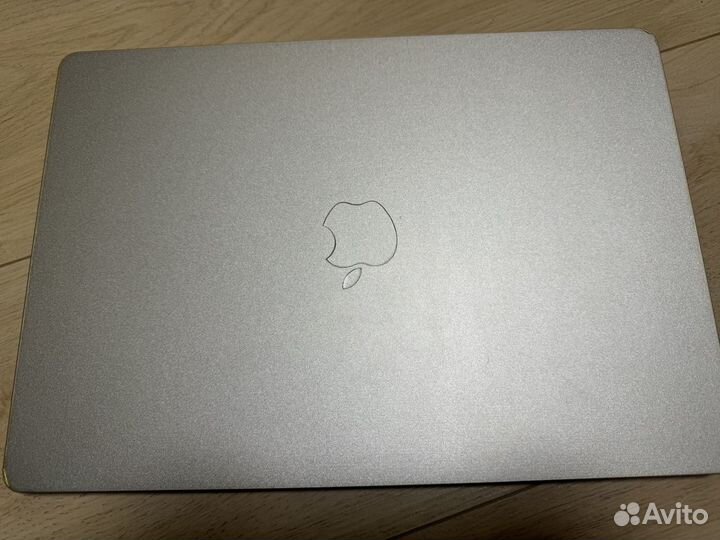 MacBook Air M2 2023 16GB 512gb