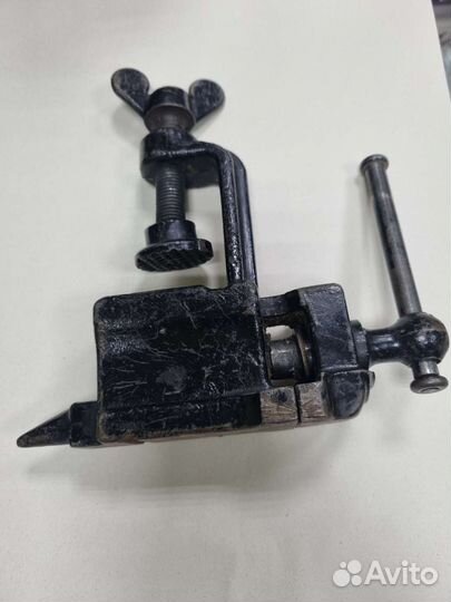 Тиски, наковальня. СССР