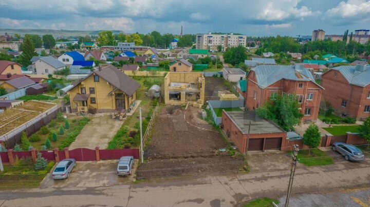 Дом 170 м² на участке 6 сот.