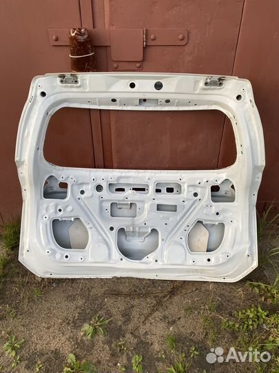 Крышка багажника тайота рав 4