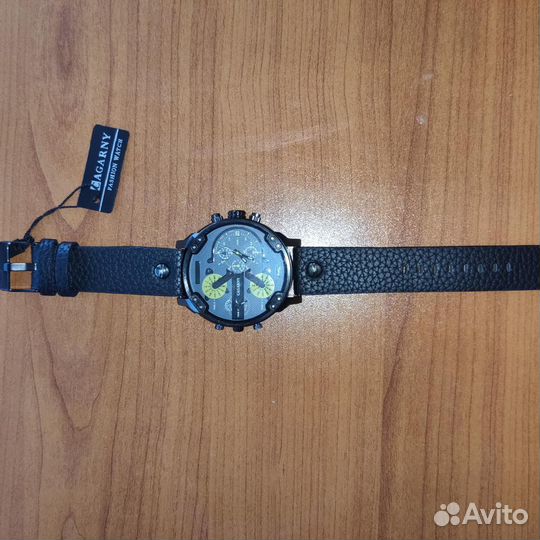 Часы современные «oversize» (новые)