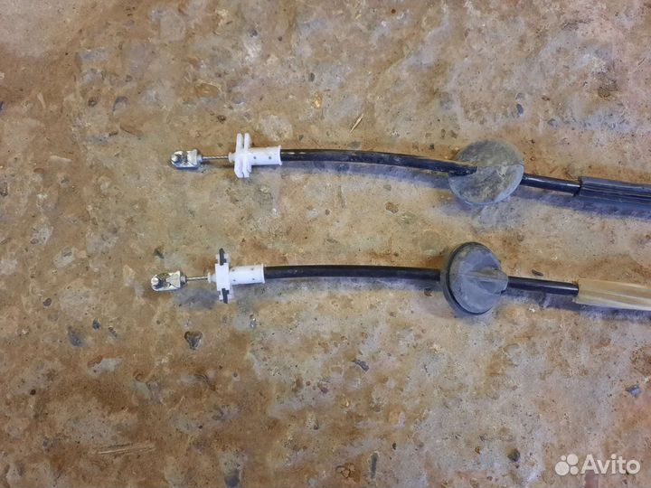 Тросик замка задней двери Ford Focus 2