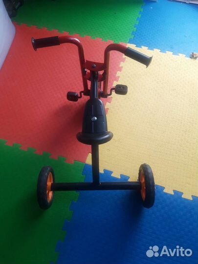 Детский трехколесный велосипед бу