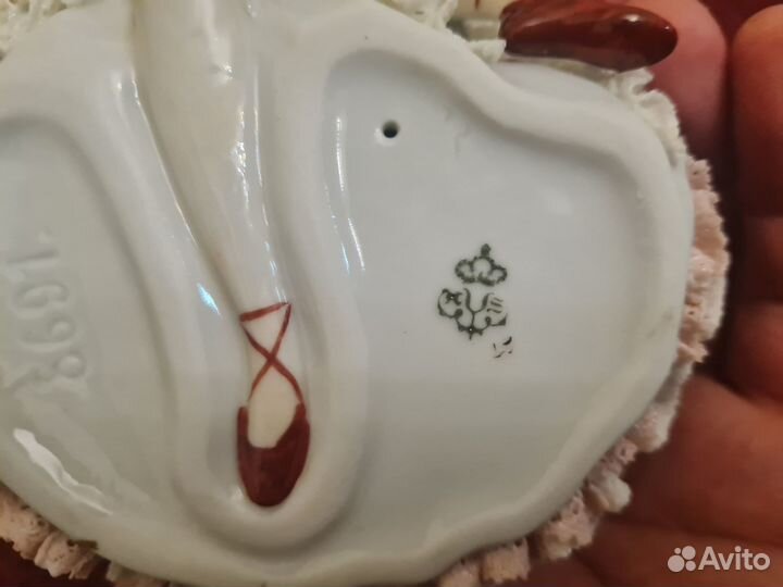 Фарфоровая статуэтка танцовщица кружевница, ГДР