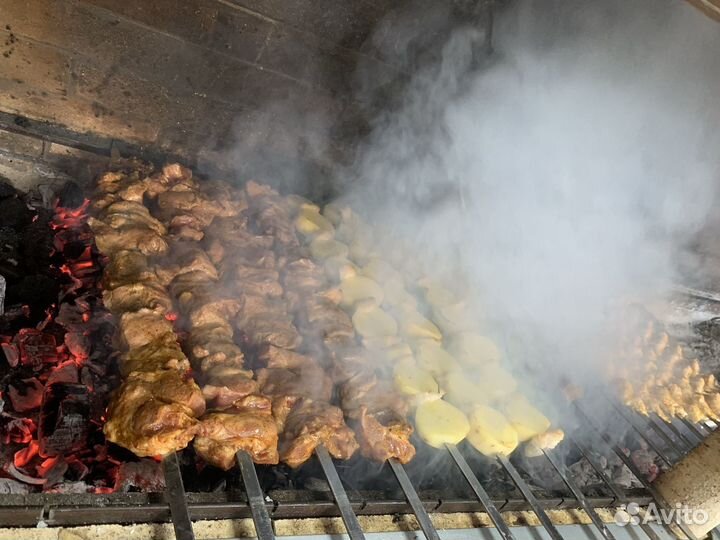 Повар шашлычник на выезд свадьбы дни рождения