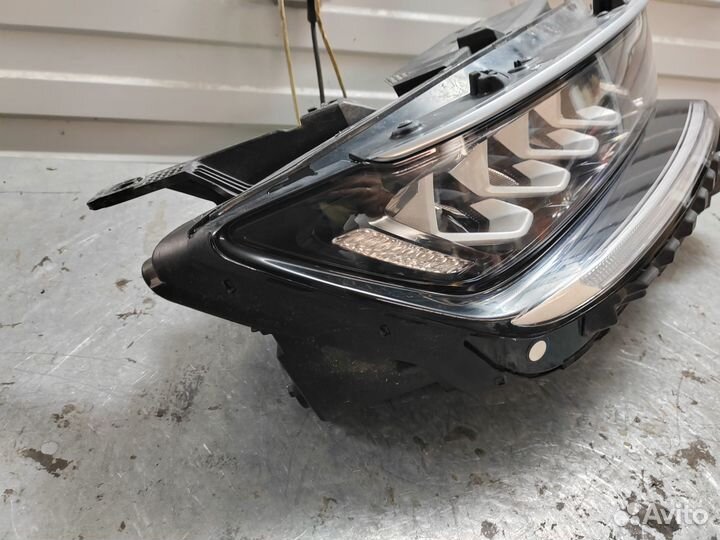 Фара правая Kia Sorento 4 (2020-2023) LED