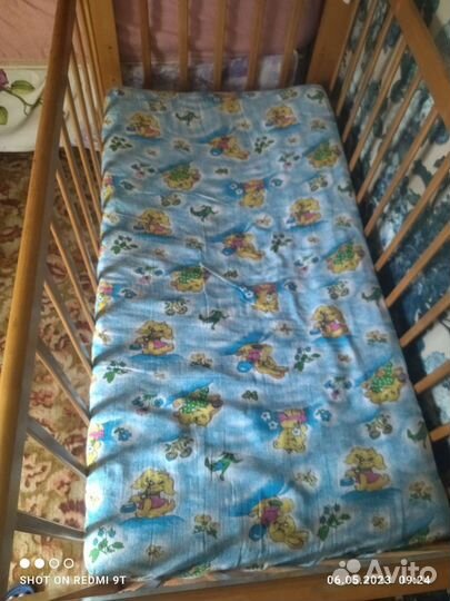 Детская кроватка