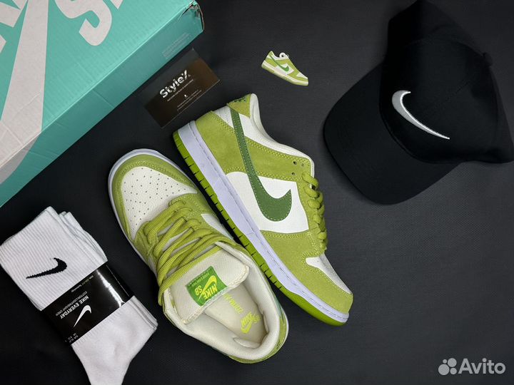 Кроссовки Nike SB Dunk low Green Apple