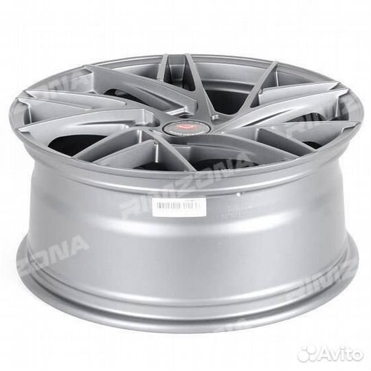 Литой диск в стиле vossen R18 5x114.3