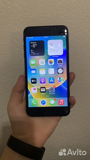 iPhone 8 Plus, 64 ГБ