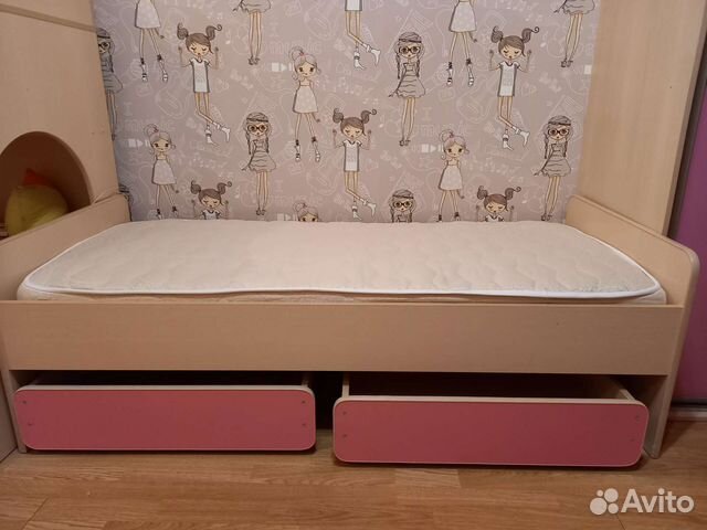 Кровать детская с матрасом