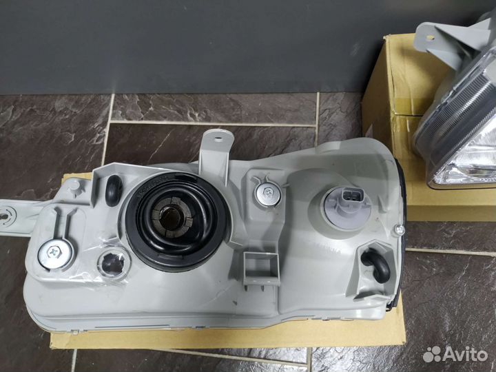 Фары hyundai accent новые Китай/Тайвань