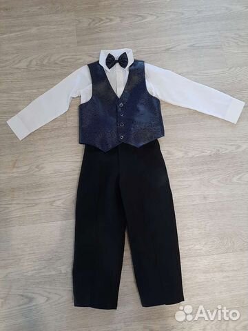 Костюм тройка