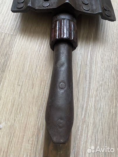 Немецкая складная лопата