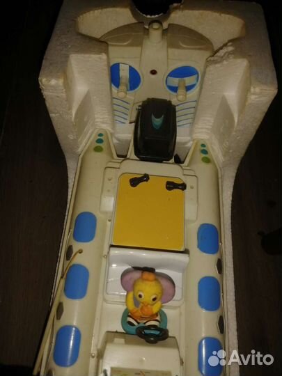 Радиоуправляемая яхта корабль