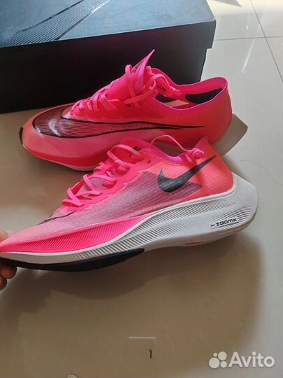 Беговые кроссовки Nike