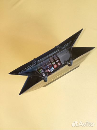 Набор мерча от онлайн-кинотеатра premier