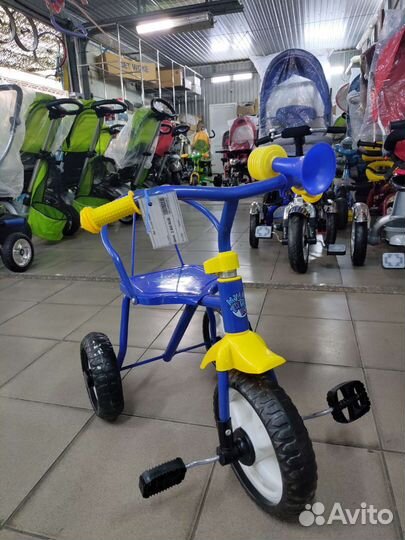Детский трехколесный велосипед