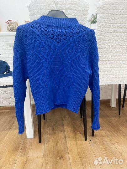 Свитер женский guess