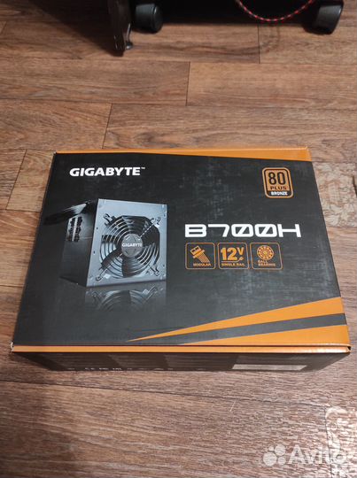 Блок питания 700w Gigabyte b700h