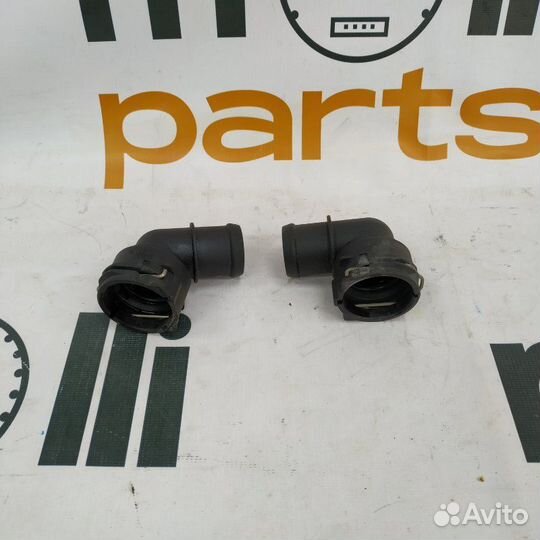 Патрубок системы охлаждения Volkswagen Tiguan 2