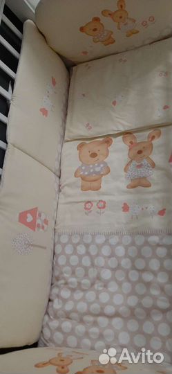 Бортики для кроватки, постельные принадледности