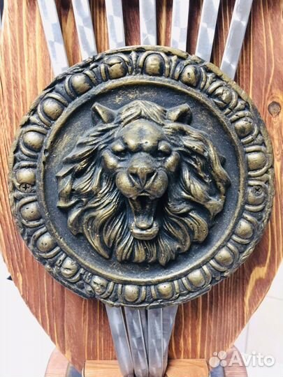 Шампурница с шампурами