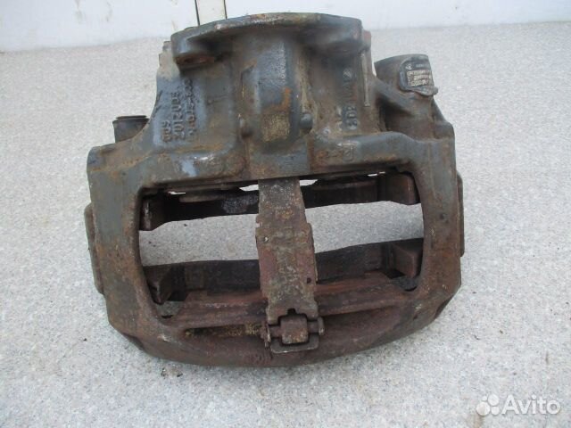 Суппорт передний левый DAF 1862301