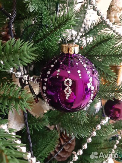 Новогодние украшения. Стеклянные шары на елку