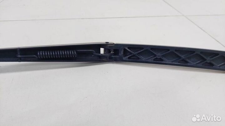 Поводок стеклоочистителя передний правый Hyundai E