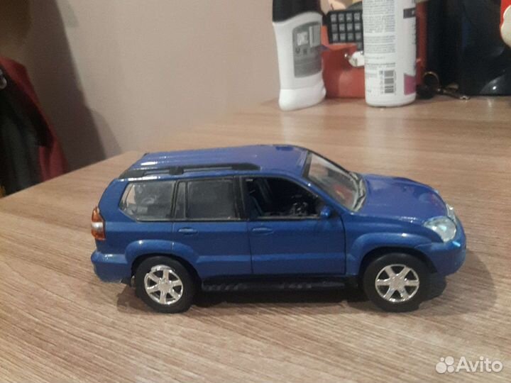 Коллекционная машинка