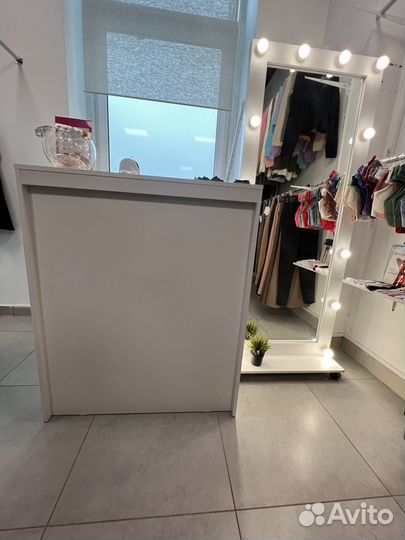 Готовый бизнес шоу-рум магазин женской одежды
