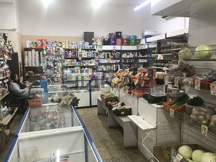 Сдам торговое помещение, 178 м²