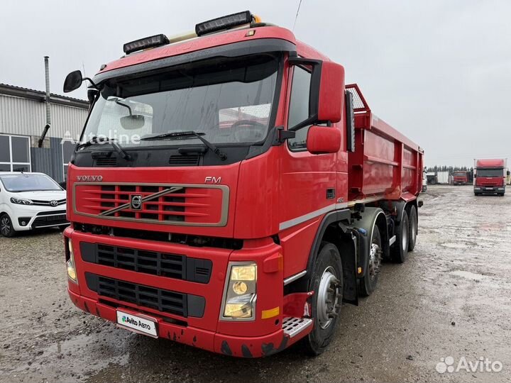 Самосвал 18 м³ Volvo FM Truck 8X4, 2011