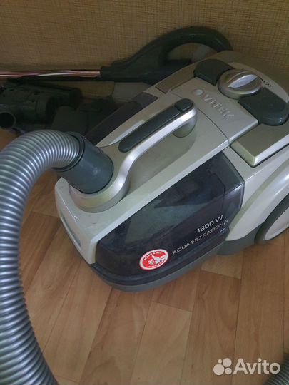 Пылесос Vitek VT-1833 PR