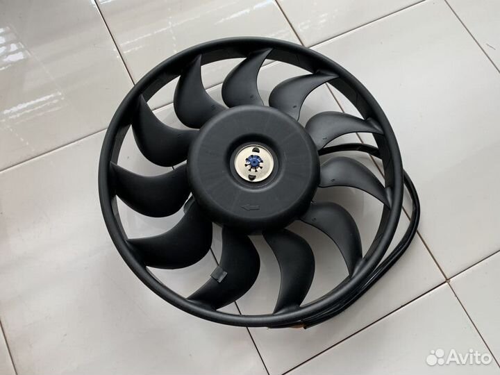 Вентилятор радиатора Audi A4/Avant 01-08 Новый