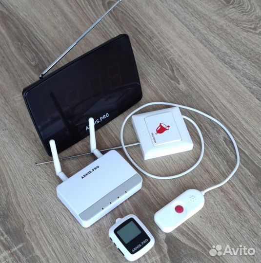 Кнопка вызова персонала, помощи больному в палату