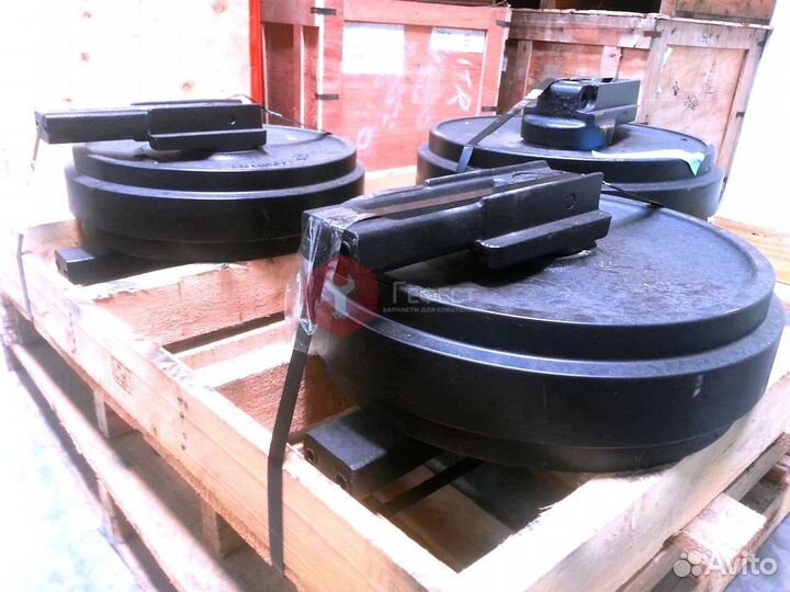 Ленивец Komatsu PC200-8M0 20Y-30-00641