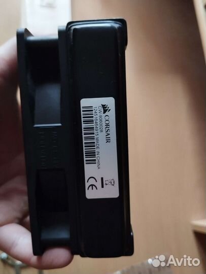 Водяное охлаждения Corsair H45